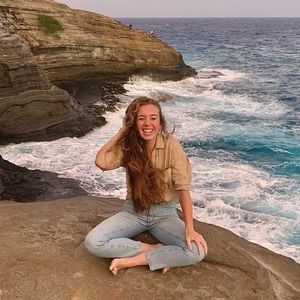 Meet your Posher, Marissa